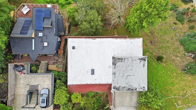 6077 Skyline Boulevard, Oakland, CA 94611