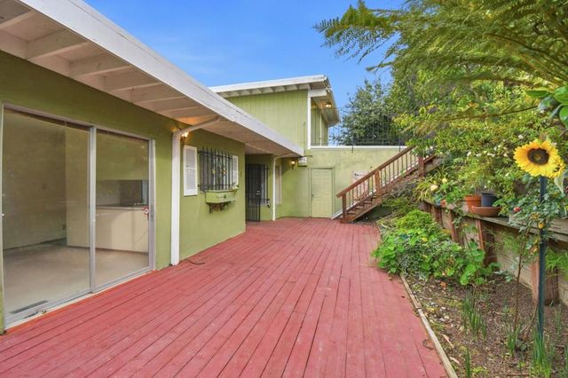 6077 Skyline Boulevard, Oakland, CA 94611