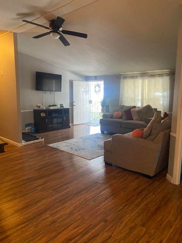 900 E Rankin Road 134, Tulare, CA 93274