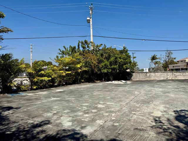 401 NE 15th Terrace, Boca Raton, FL 33432