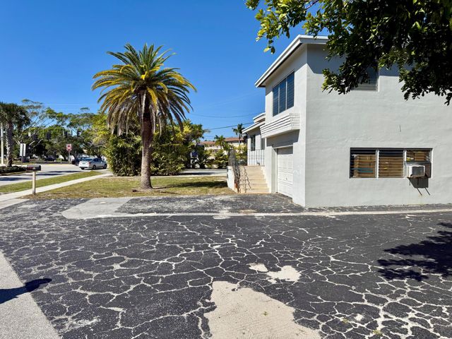 401 NE 15th Terrace, Boca Raton, FL 33432