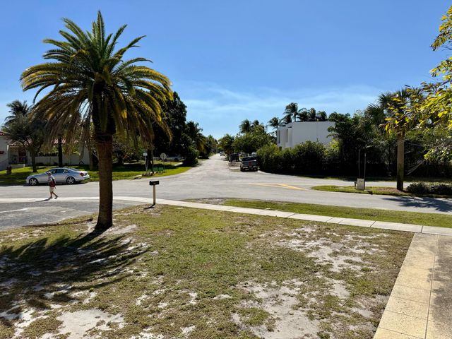 401 NE 15th Terrace, Boca Raton, FL 33432
