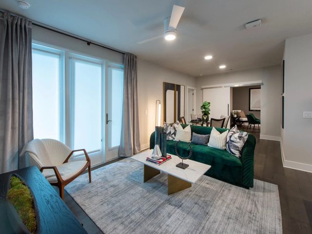 510 W 20th Street 434, Houston, TX 77008