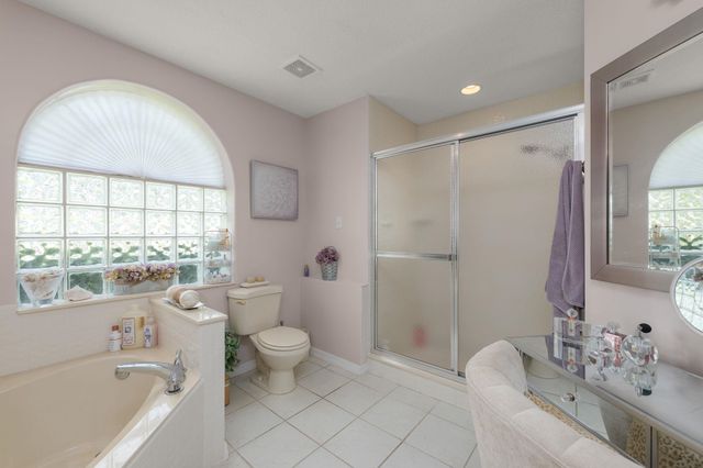 24 Egan Drive, Palm Coast, FL 32164