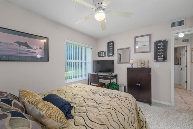 24 Egan Drive, Palm Coast, FL 32164