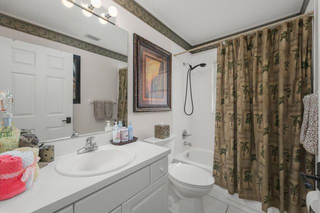 24 Egan Drive, Palm Coast, FL 32164
