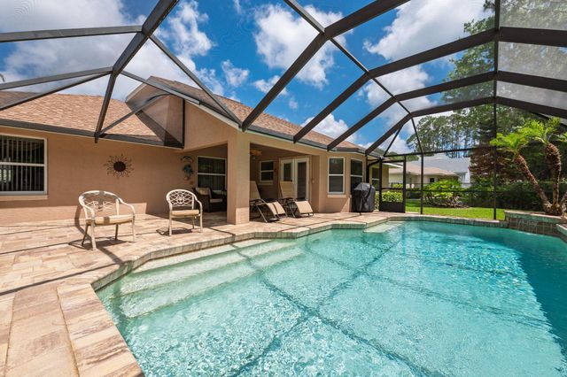 24 Egan Drive, Palm Coast, FL 32164