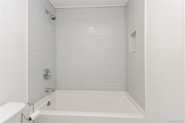 20 Lake Road, Mahopac, NY 10541