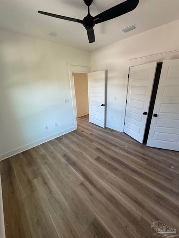 1210 E Jordan St, Pensacola, FL 32503