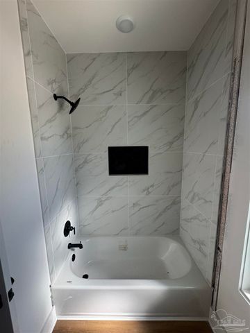 1210 E Jordan St, Pensacola, FL 32503