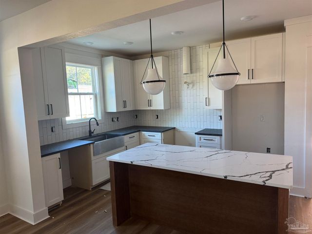 1210 E Jordan St, Pensacola, FL 32503