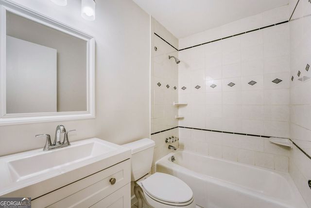 2662 Stonehenge Way, Atlanta, GA 30360