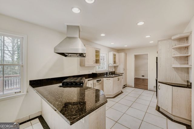 2662 Stonehenge Way, Atlanta, GA 30360