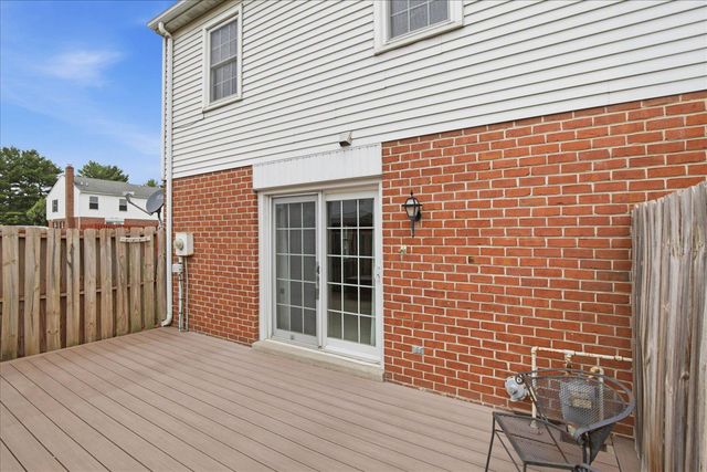 1922 CARLTON DR, Lebanon, PA 17042
