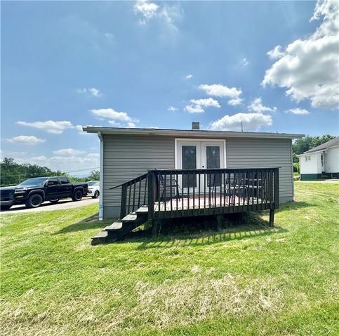 3246 Old McClellandtown Road, Mcclellandtown, PA 15458