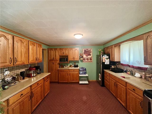 3246 Old McClellandtown Road, Mcclellandtown, PA 15458