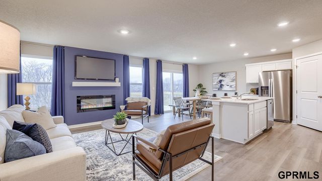 18821 Ogden Street, Elkhorn, NE 68022