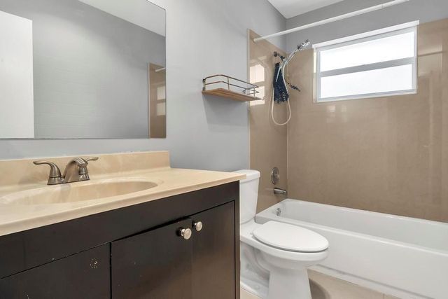 915 S N Street, Lake Worth Beach, FL 33460