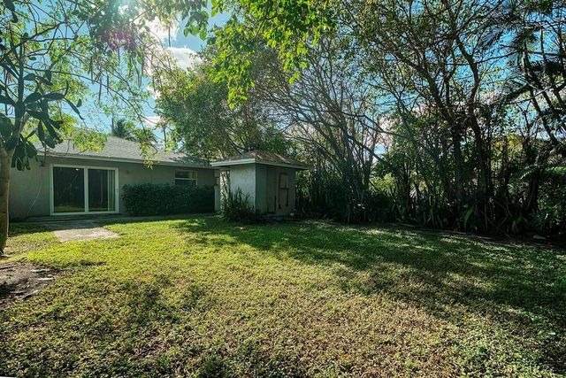 915 S N Street, Lake Worth Beach, FL 33460