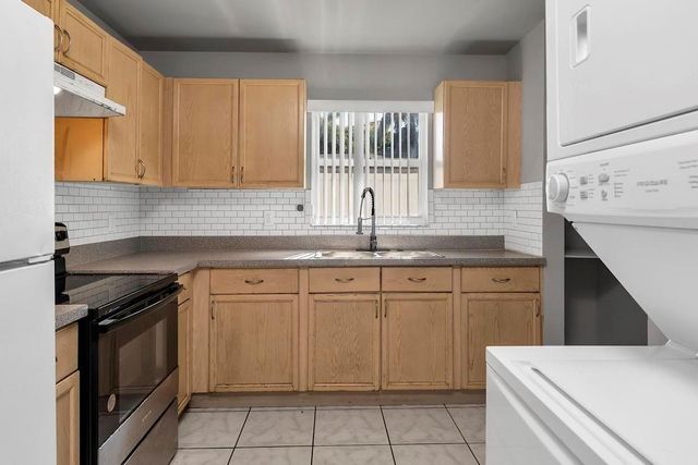 915 S N Street, Lake Worth Beach, FL 33460