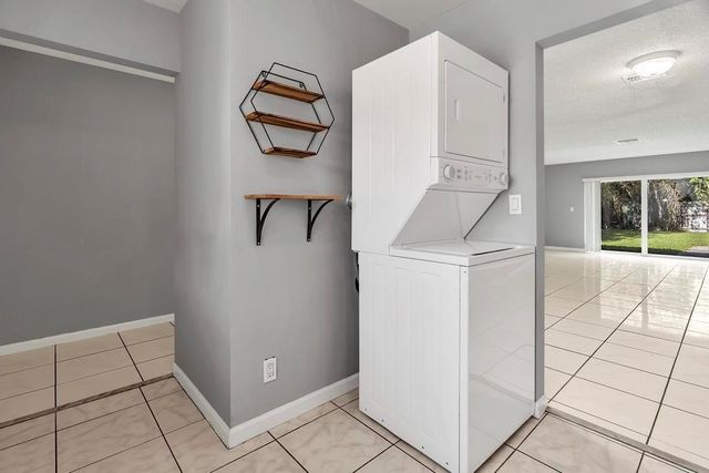 915 S N Street, Lake Worth Beach, FL 33460