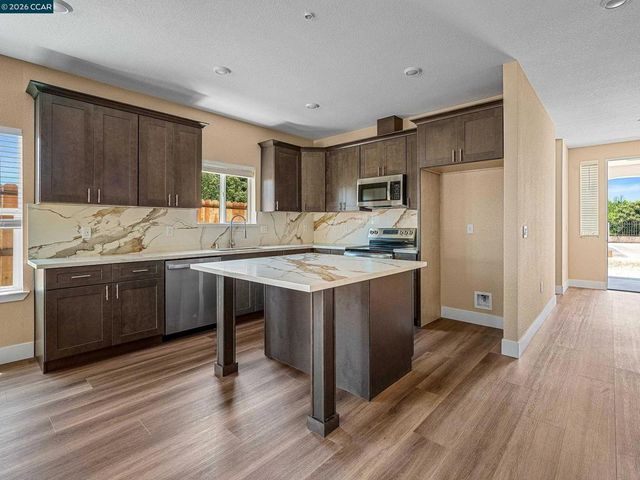 4528 Austin St, Sacramento, CA 95838
