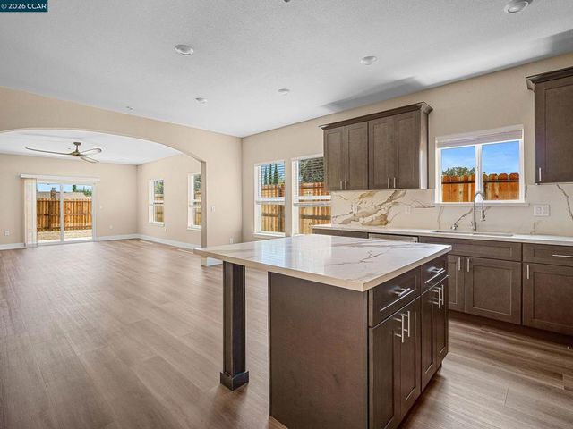 4528 Austin St, Sacramento, CA 95838