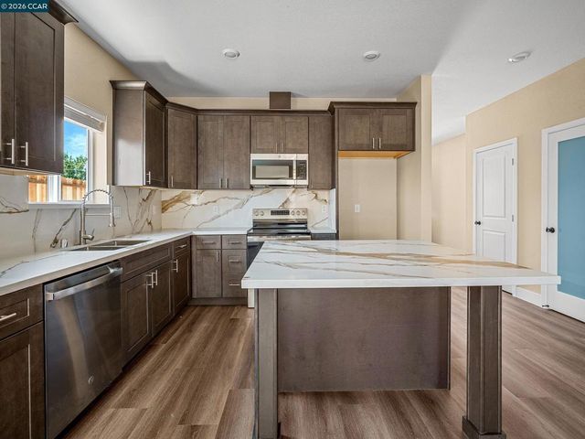 4528 Austin St, Sacramento, CA 95838
