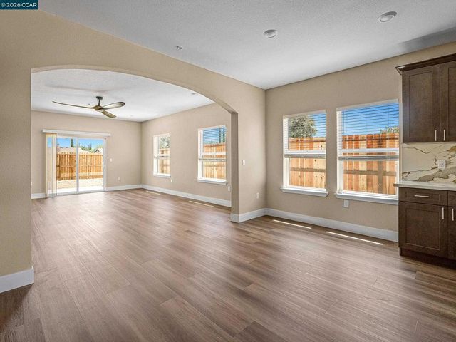 4528 Austin St, Sacramento, CA 95838