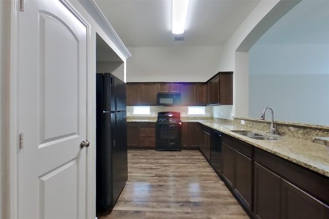 1058 Pleasant Bend, Conroe, TX 77301
