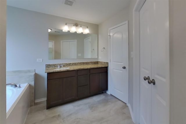 1058 Pleasant Bend, Conroe, TX 77301