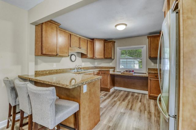 1104 W Lake Drive 5, Detroit Lakes, MN 56501