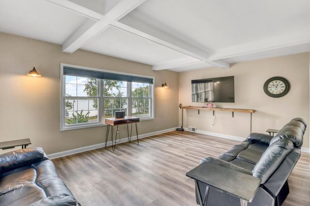 1104 W Lake Drive 5, Detroit Lakes, MN 56501