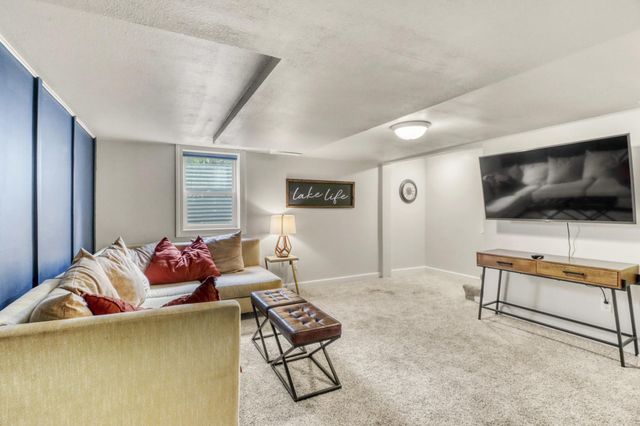 1104 W Lake Drive 5, Detroit Lakes, MN 56501