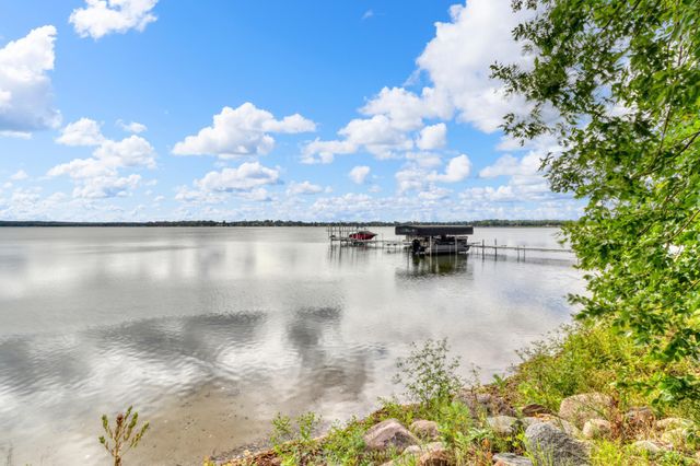 1104 W Lake Drive 5, Detroit Lakes, MN 56501