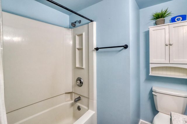 1104 W Lake Drive 5, Detroit Lakes, MN 56501