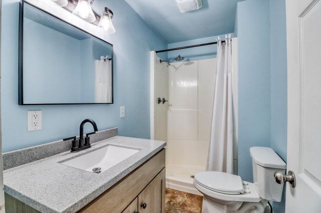 1104 W Lake Drive 5, Detroit Lakes, MN 56501