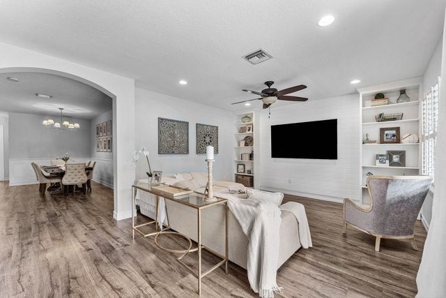 8421 CALABRIA LAKES Drive, Boynton Beach, FL 33473