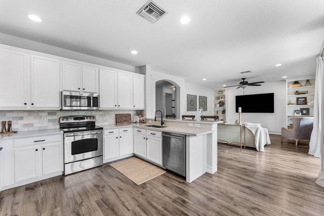 8421 CALABRIA LAKES Drive, Boynton Beach, FL 33473
