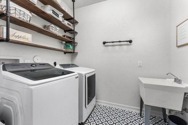 8421 CALABRIA LAKES Drive, Boynton Beach, FL 33473