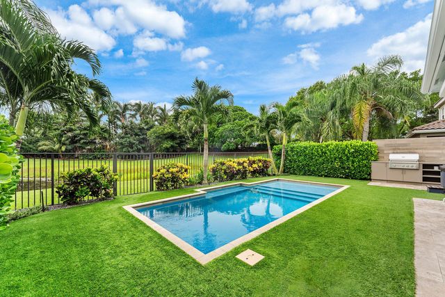 8421 CALABRIA LAKES Drive, Boynton Beach, FL 33473