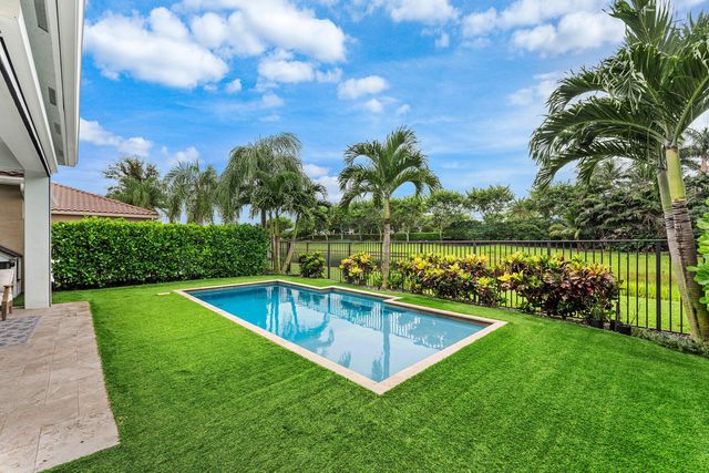 8421 CALABRIA LAKES Drive, Boynton Beach, FL 33473