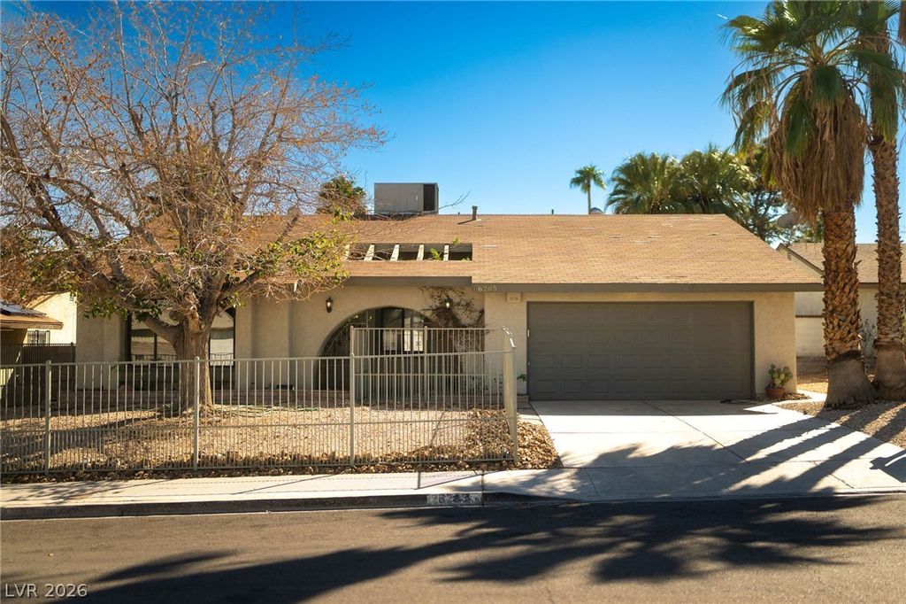 6205 Vista Verde, Las Vegas, NV 89146 — exterior