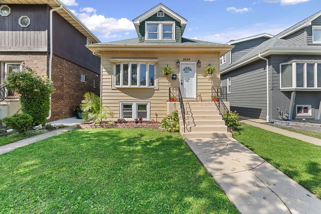 2024 N 73rd Avenue, Elmwood Park, IL 60707