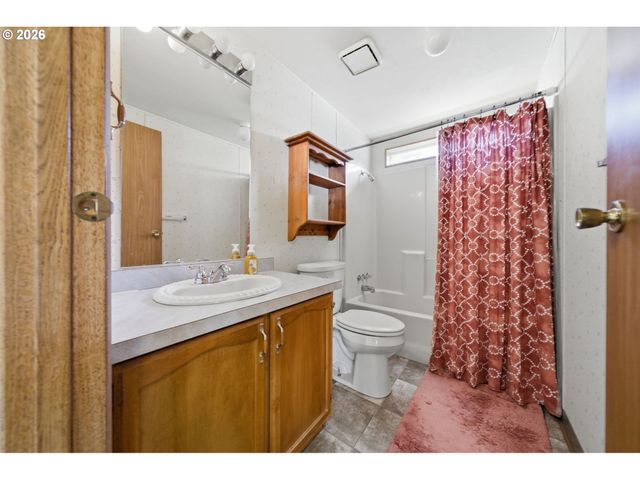 21201 Ne 58TH St 46, Vancouver, WA 98682