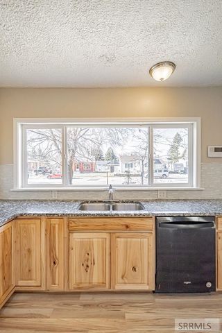 165 Horrocks Drive, Blackfoot, ID 83221