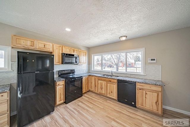 165 Horrocks Drive, Blackfoot, ID 83221