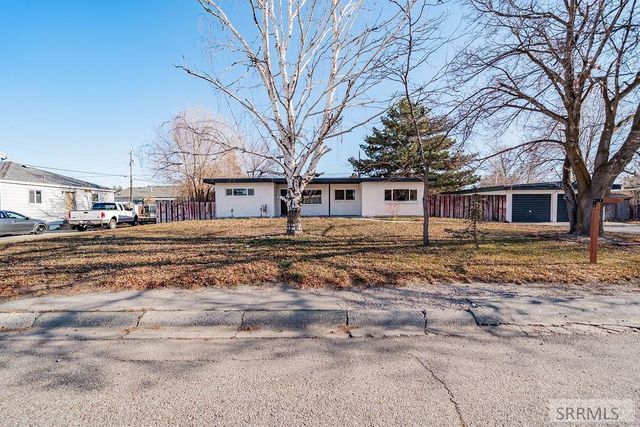 165 Horrocks Drive, Blackfoot, ID 83221