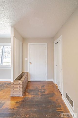 165 Horrocks Drive, Blackfoot, ID 83221