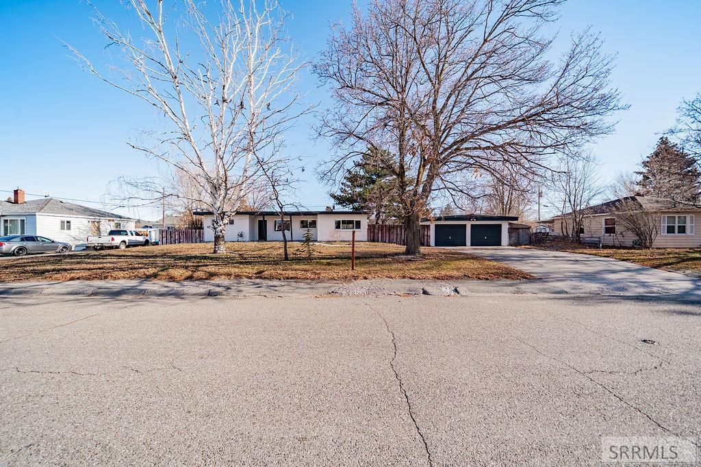 165 Horrocks Drive, Blackfoot, ID 83221